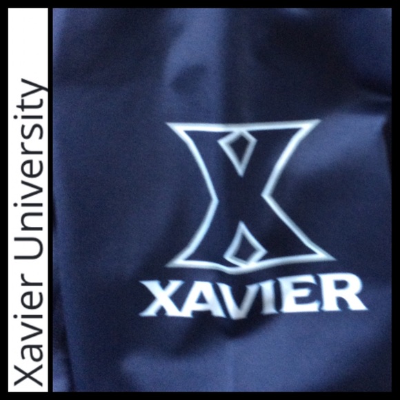 NWOT Xavier Musketeers Yoga Leggings - Picture 3 of 6